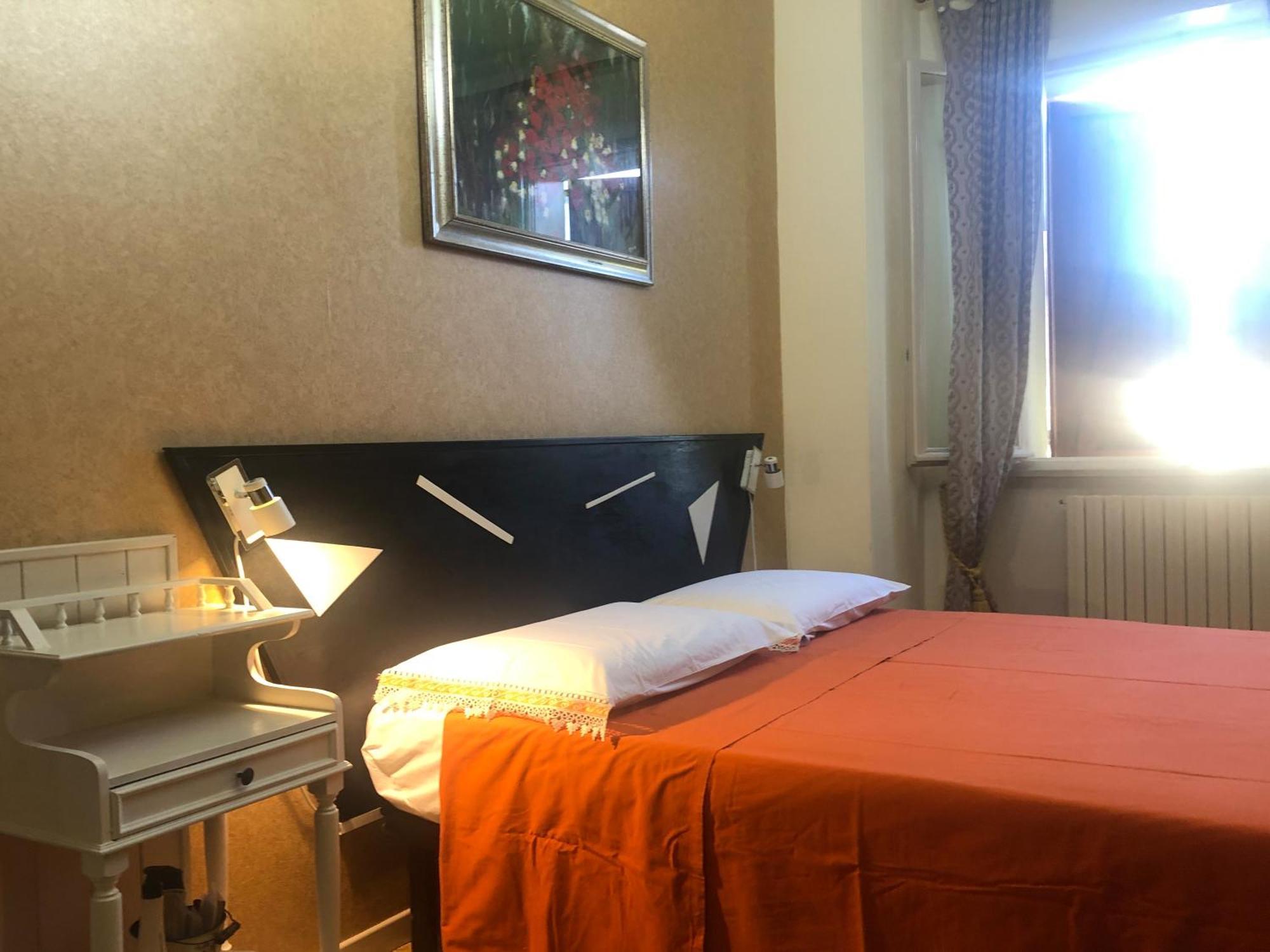 포솜브로네 La Finestra Sul Fiume B&B 외부 사진