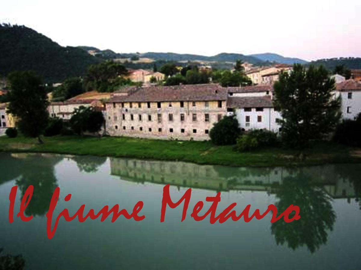 포솜브로네 La Finestra Sul Fiume B&B 외부 사진