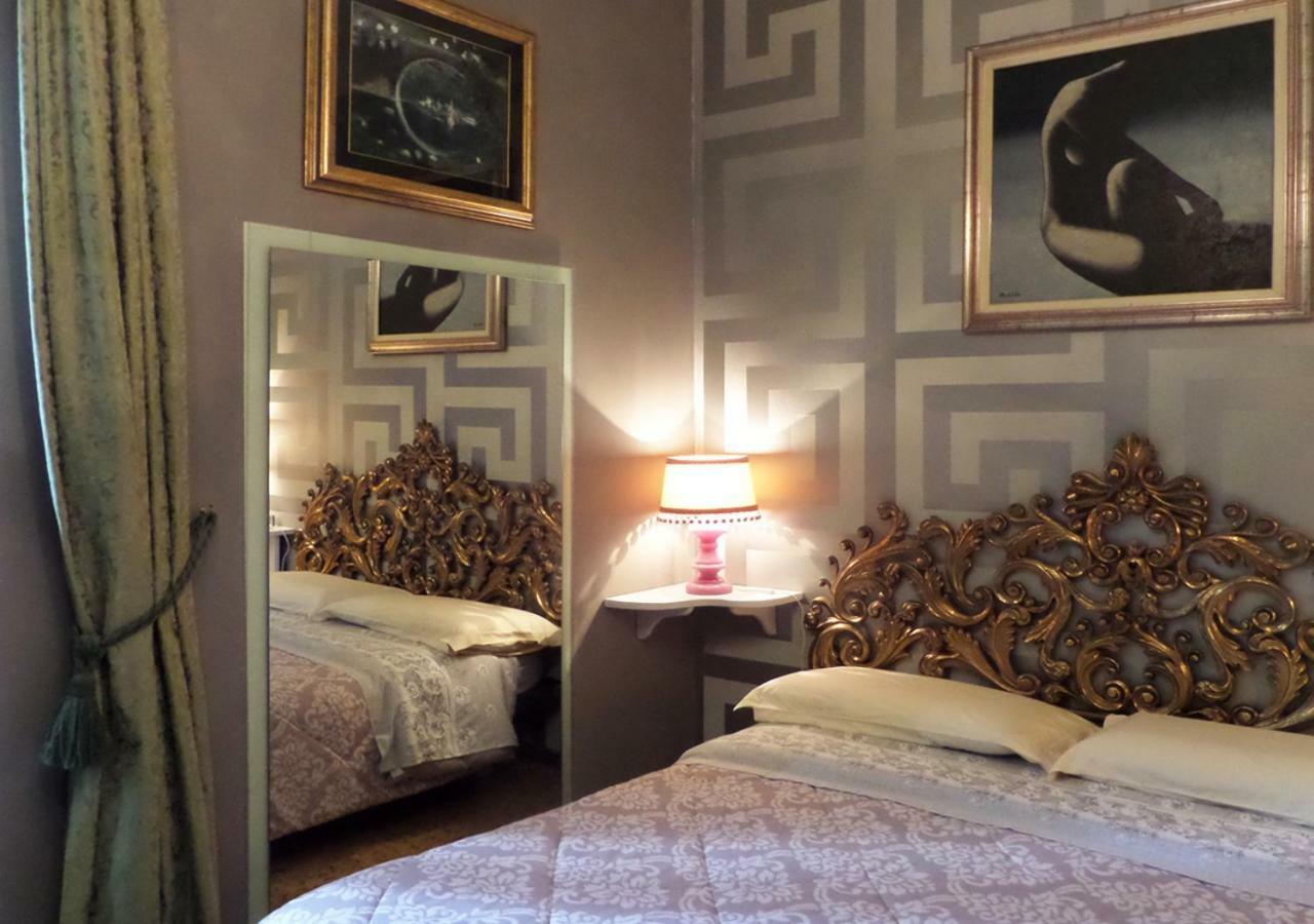 포솜브로네 La Finestra Sul Fiume B&B 외부 사진